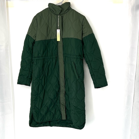 summersalt Jackets & Blazers - Summersalt women’s medium Quilted Coat NwT